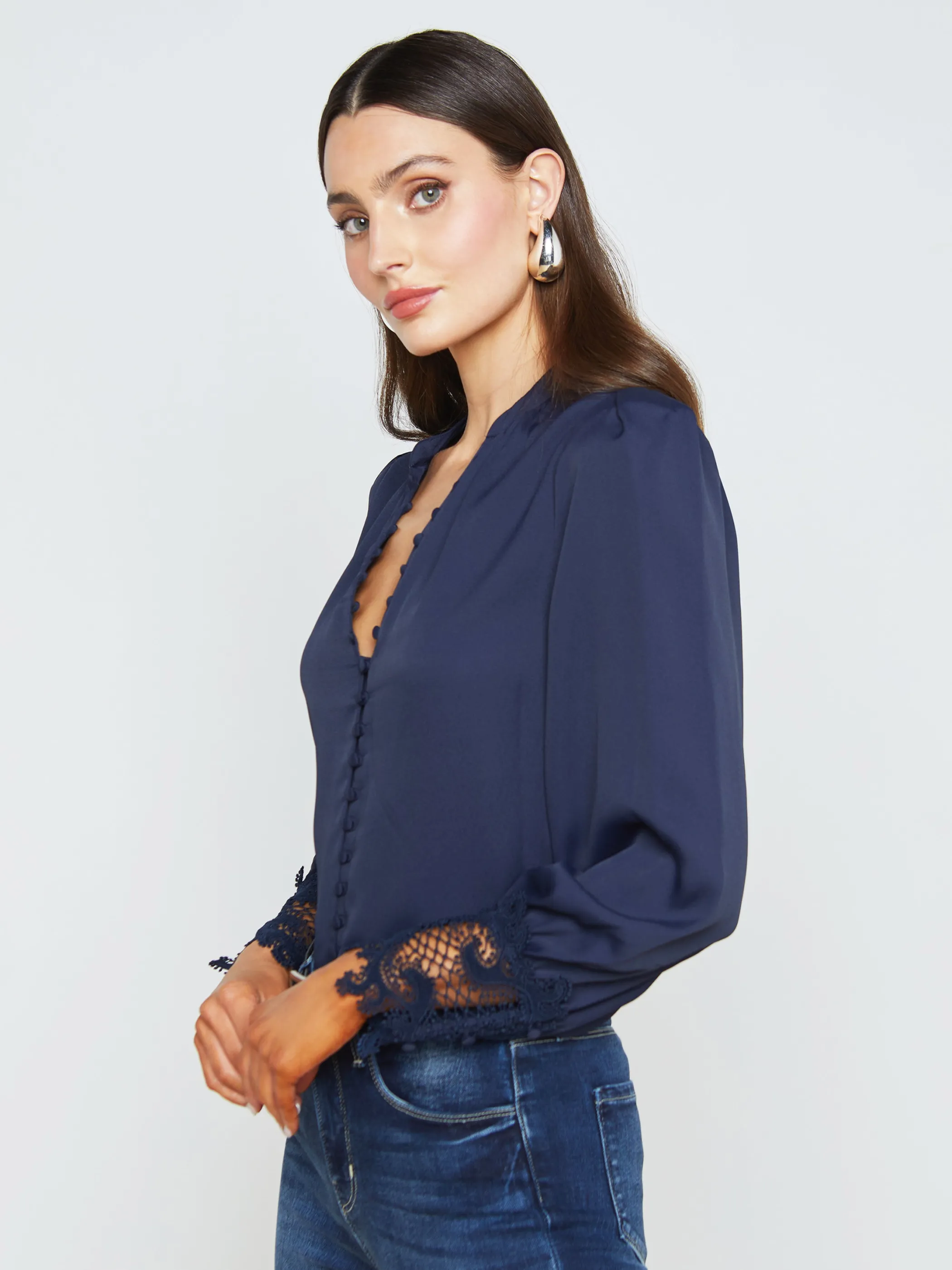 ava_blouse_3-2.webp Blouses & Tops*L'AGENCE AVA BLOUSE Midnight