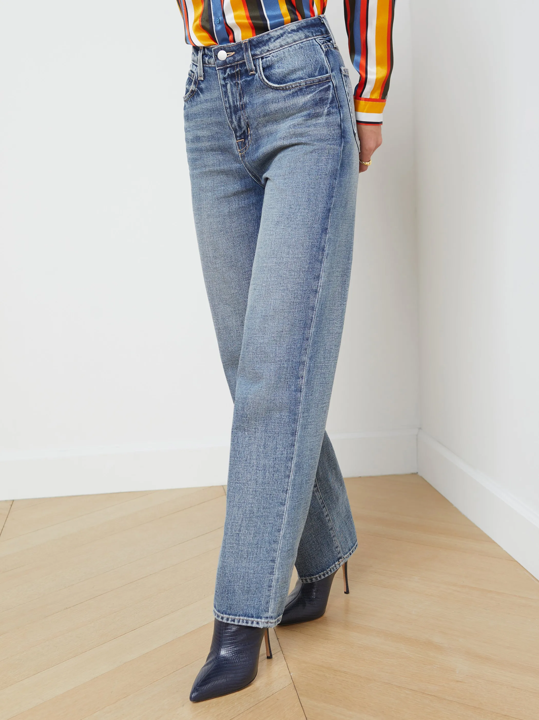 jones_stovepipe_jean_2.webp Aged Denim*L'AGENCE JONES STOVEPIPE JEAN Granada