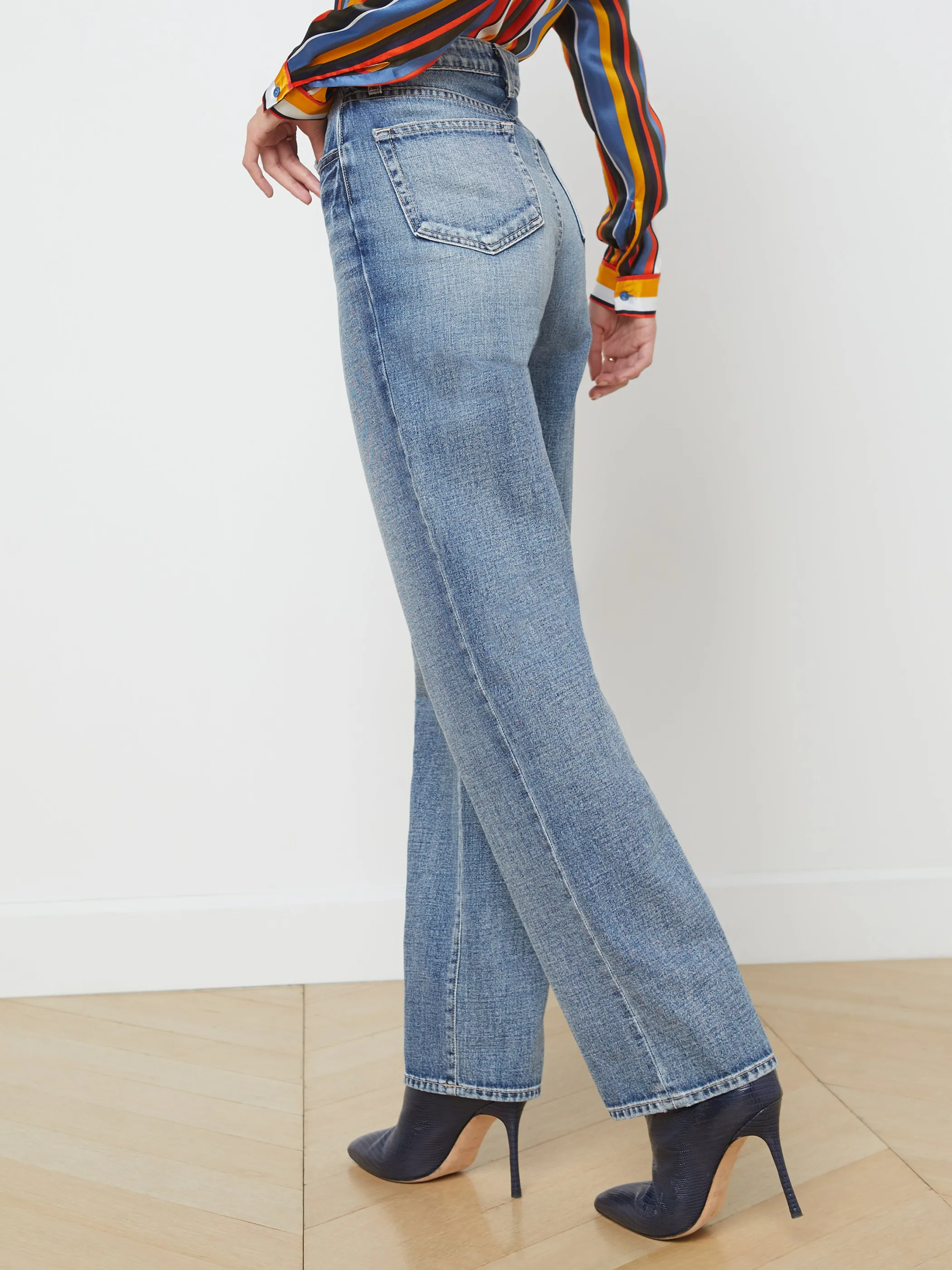 jones_stovepipe_jean_3.webp Aged Denim*L'AGENCE JONES STOVEPIPE JEAN Granada