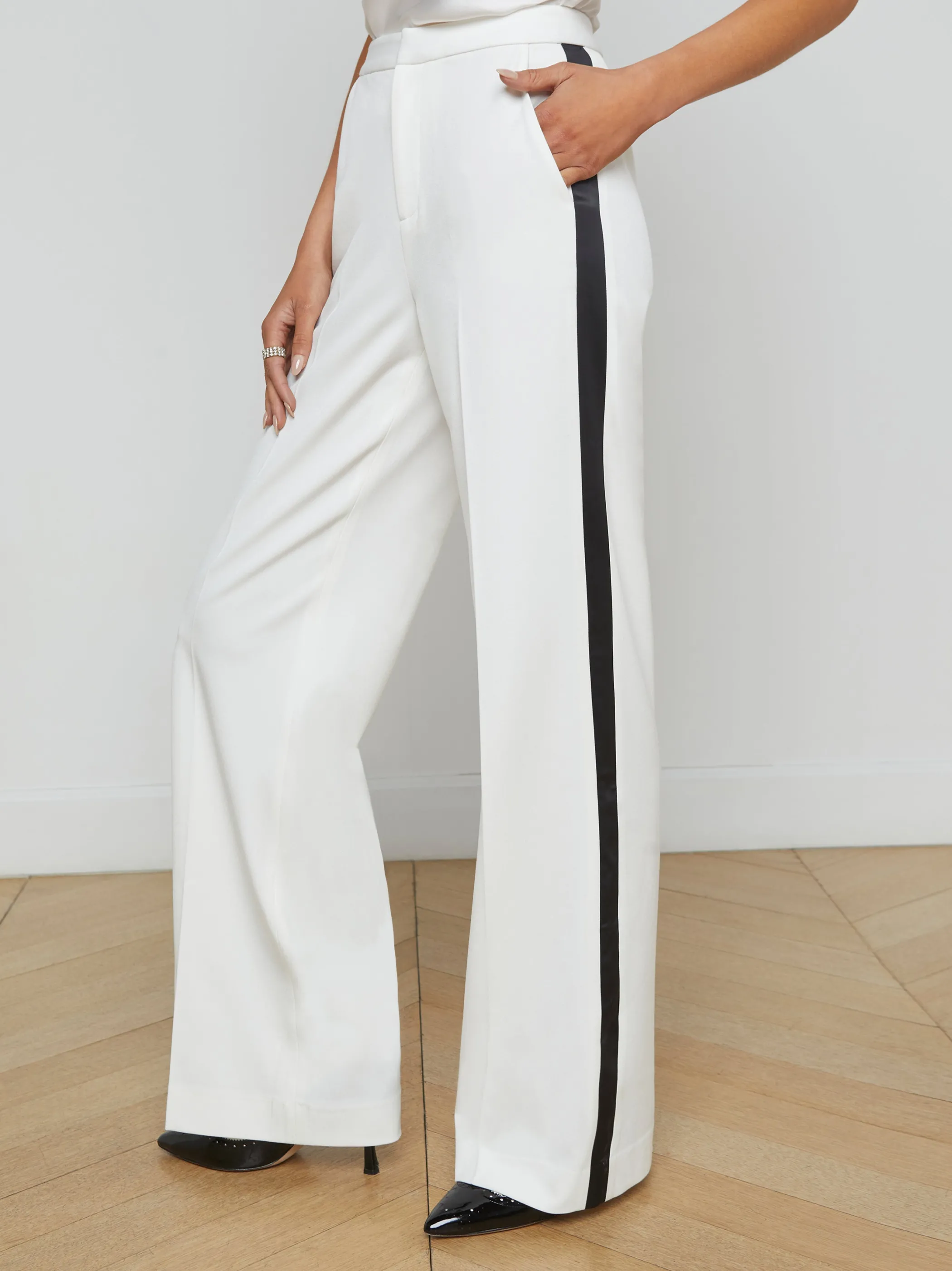 livvy_straightleg_trouser_2-1.webp Matching Sets | Pants*L'AGENCE LIVVY STRAIGHT-LEG TROUSER White/Black