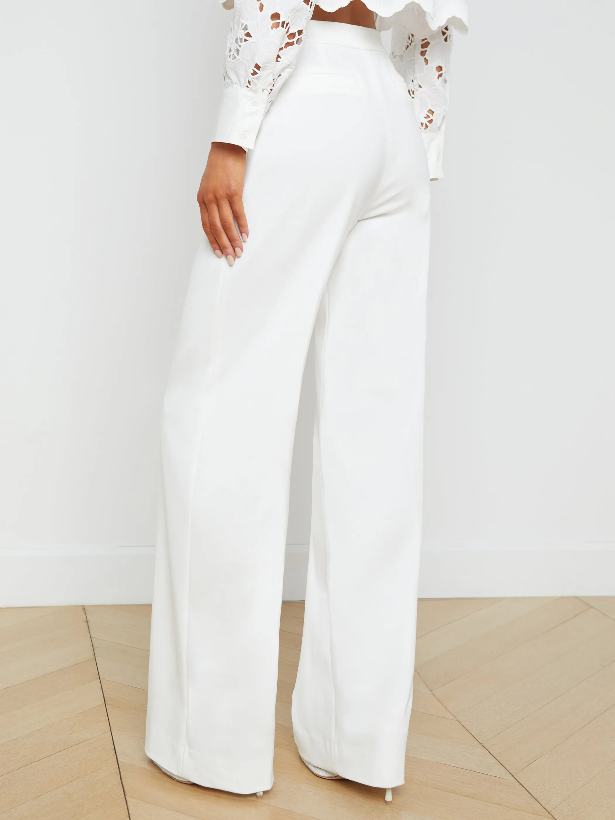 livvy_straightleg_trouser_3.webp Pants*L'AGENCE LIVVY STRAIGHT-LEG TROUSER White