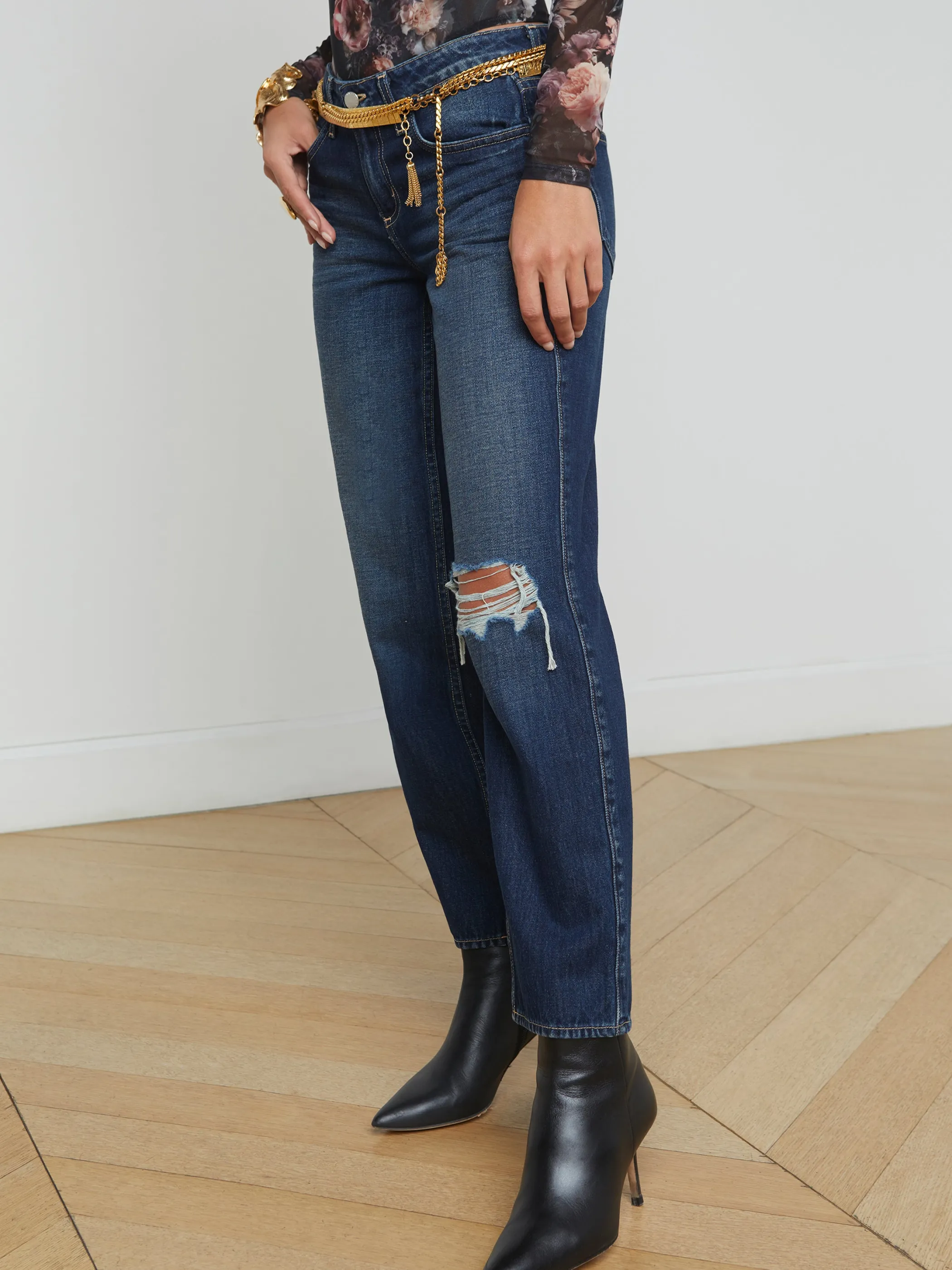 nevia_slouchy_straightleg_jean_2.webp New Denim*L'AGENCE NEVIA SLOUCHY STRAIGHT-LEG JEAN MerritDestruct