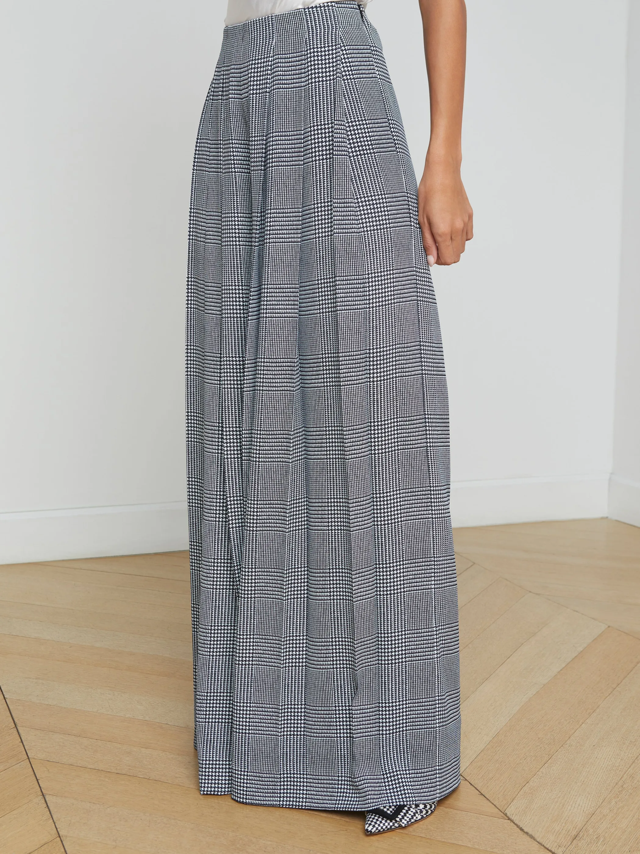nova_pleated_wideleg_pant_2-2.webp Matching Sets | Pants*L'AGENCE NOVA PLEATED WIDE-LEG PANT White/BlackGlenPlaid