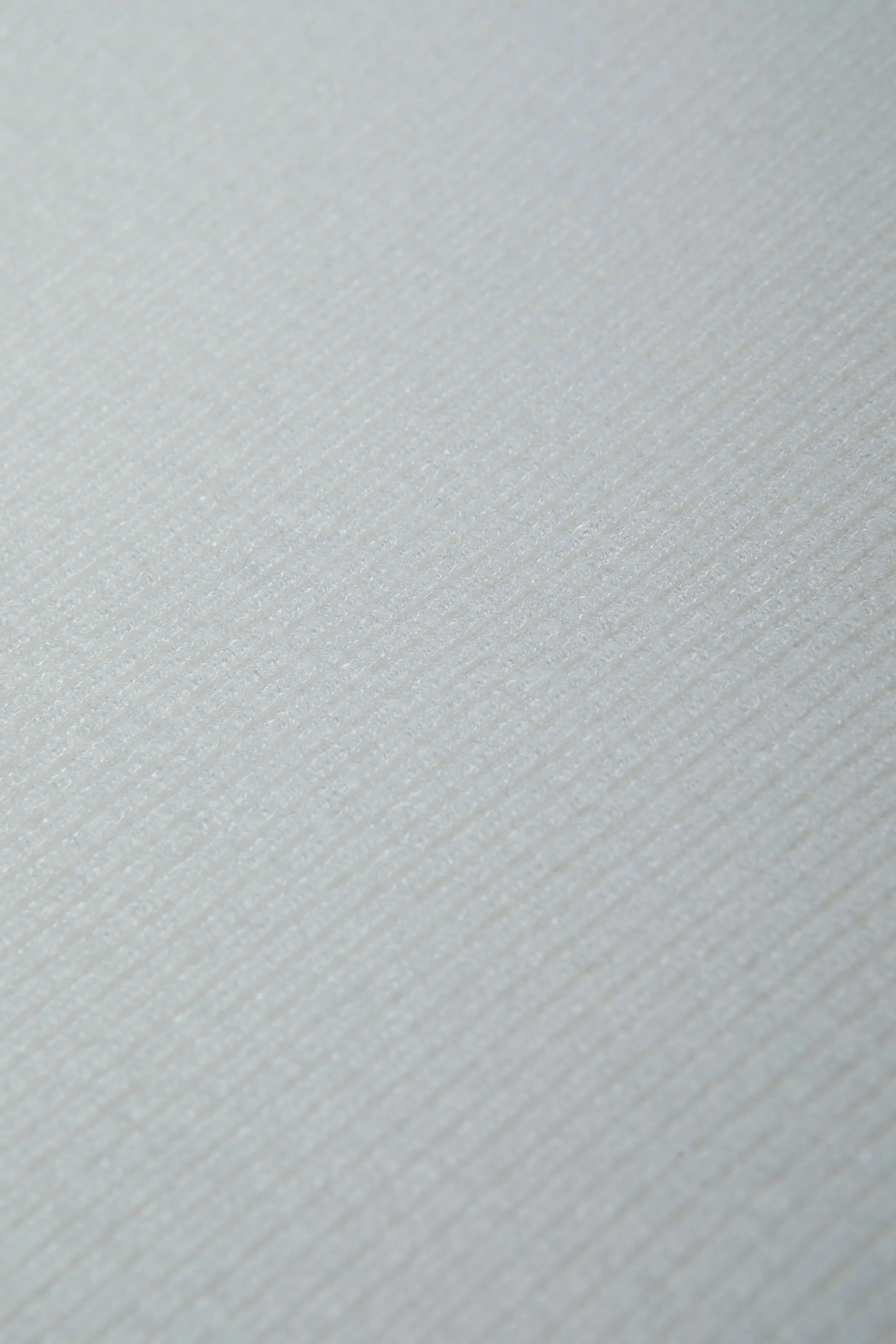 reeves_turtleneck_4.webp Blouses & Tops | Knitwear*L'AGENCE REEVES TURTLENECK Ivory/Black