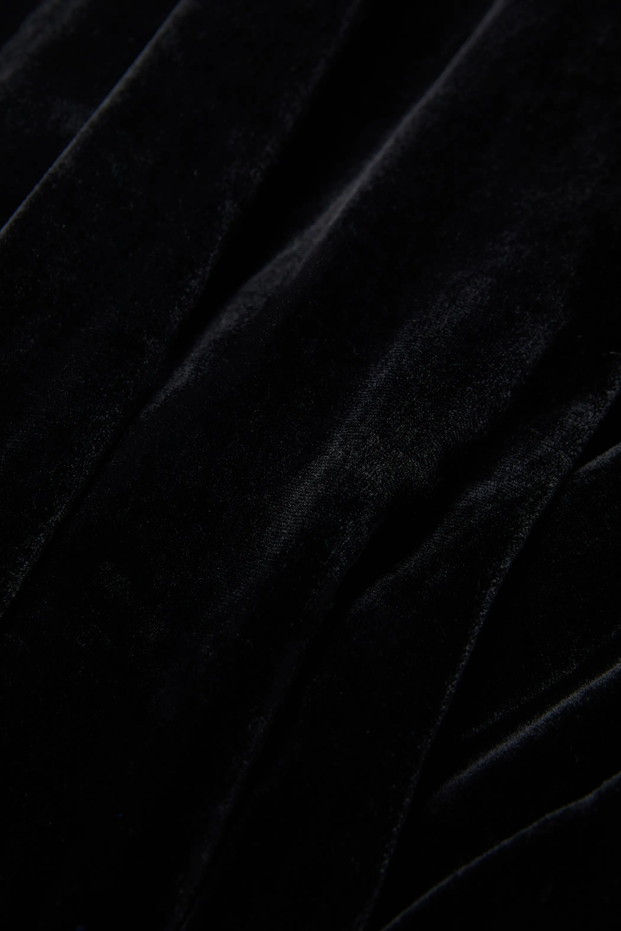 seren_velvet_cutout_dress_5.webp Dresses & Jumpsuits*L'AGENCE SEREN VELVET CUTOUT DRESS Black