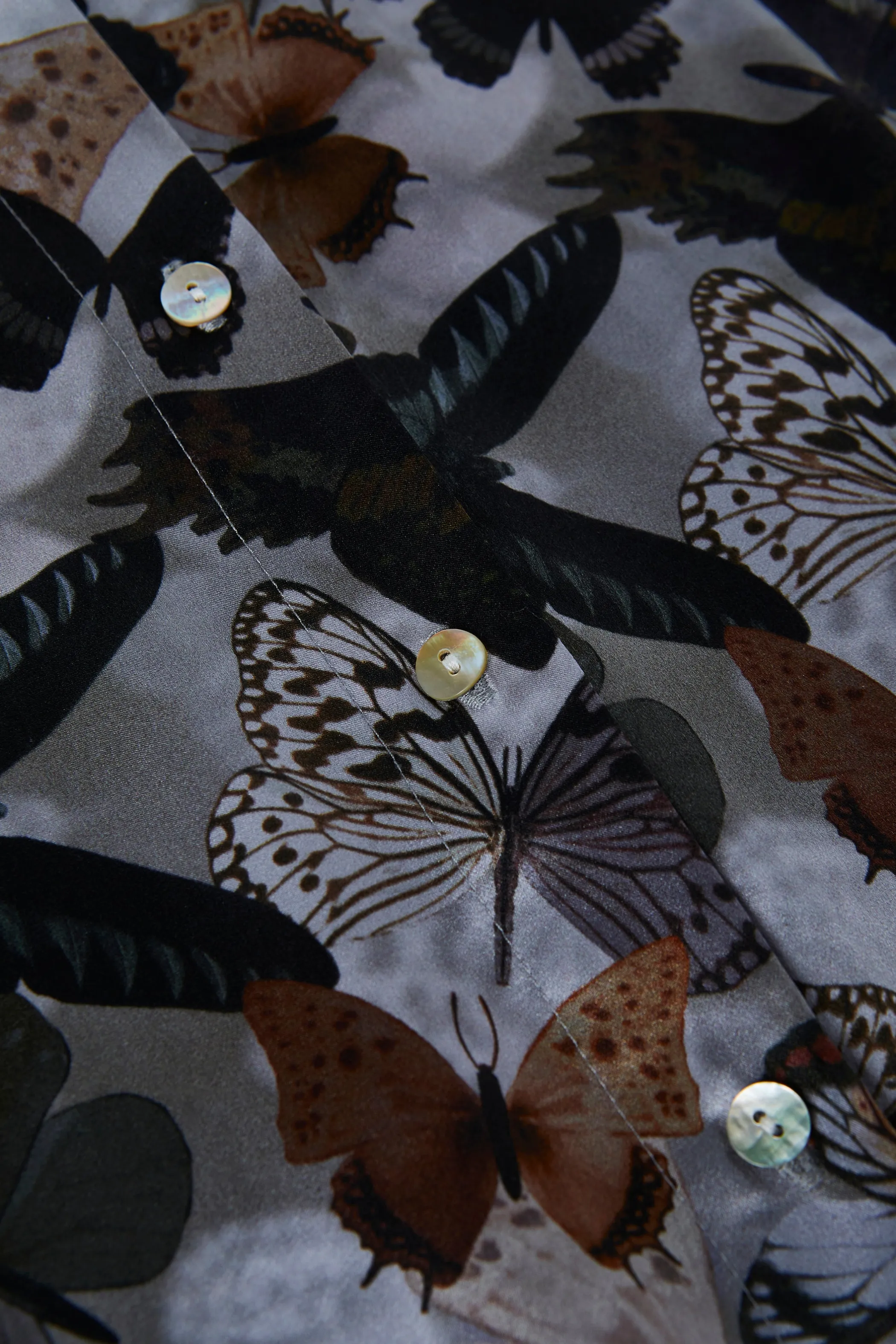 tyler_silk_blouse_4-1.webp Blouses & Tops*L'AGENCE TYLER SILK BLOUSE MultiDarkButterfly