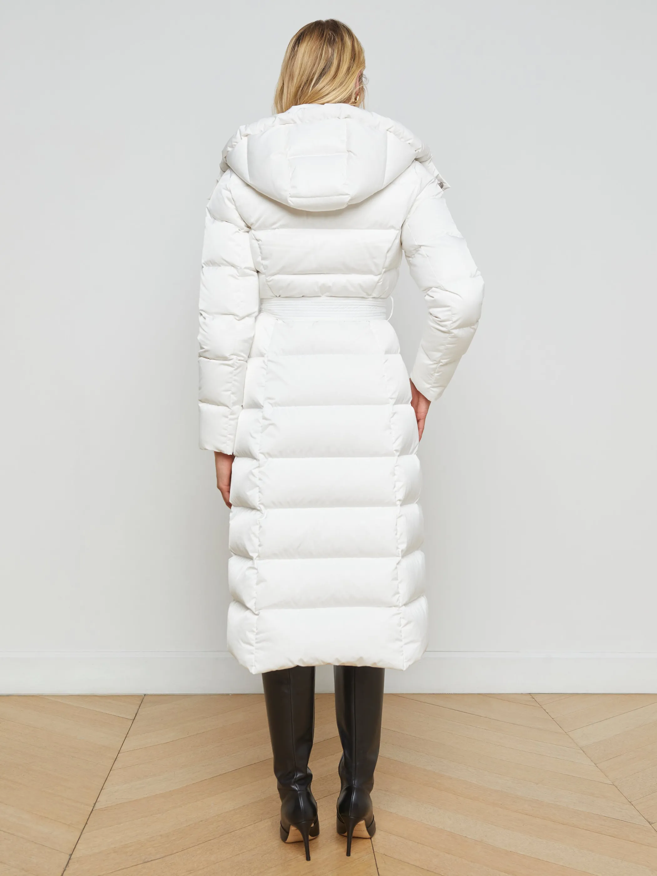 whistler_down_maxi_puffer_2-1.webp Outerwear | Blazers & Jackets*L'AGENCE WHISTLER DOWN MAXI PUFFER White